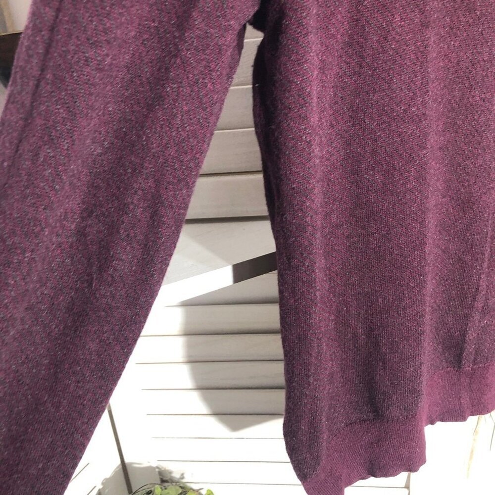Cashmere Blend Sweater VNeck Burgundy slim fit preppy office career wear elegant - Picture 10 of 11